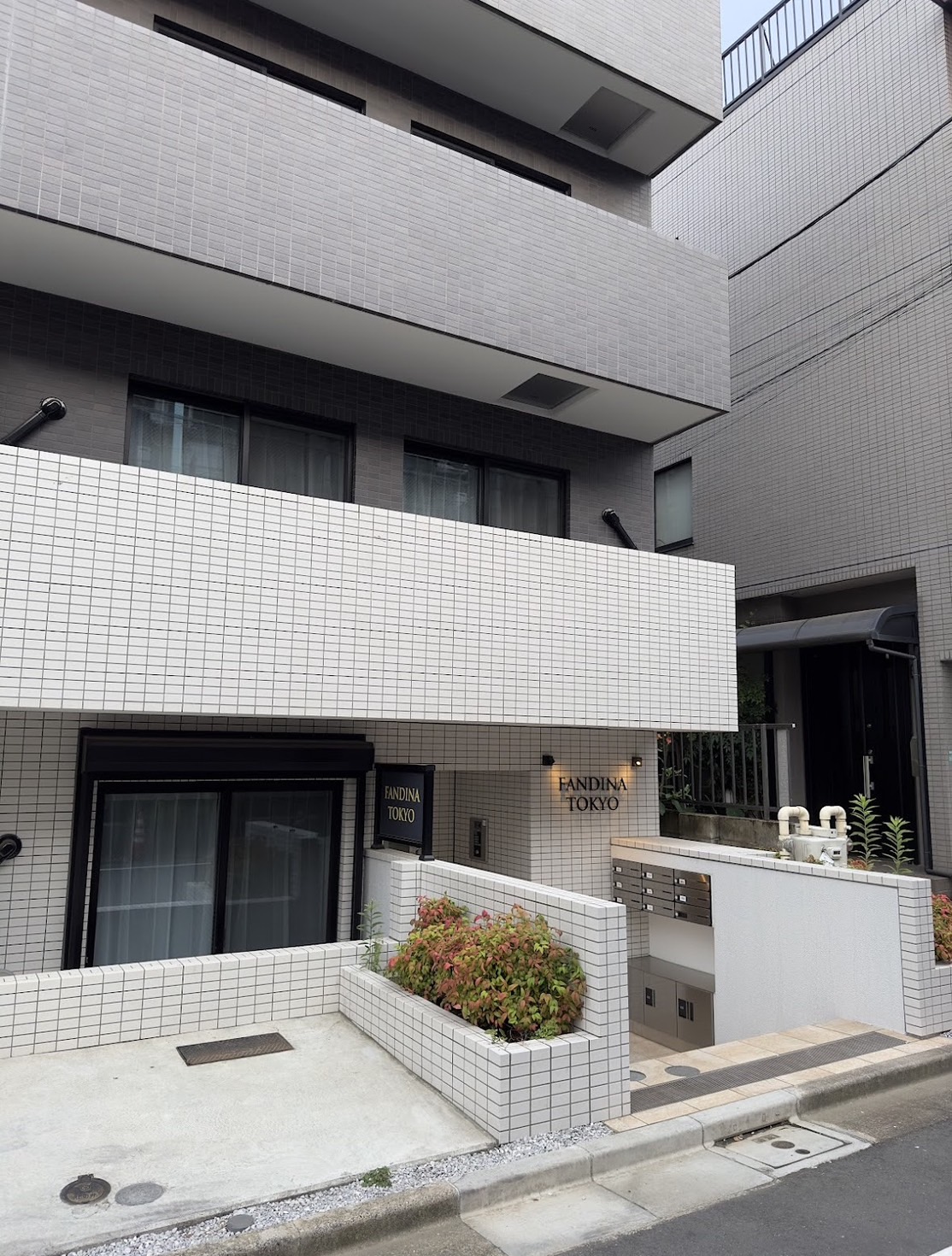 Exterior view of FANDINA TOKYO building